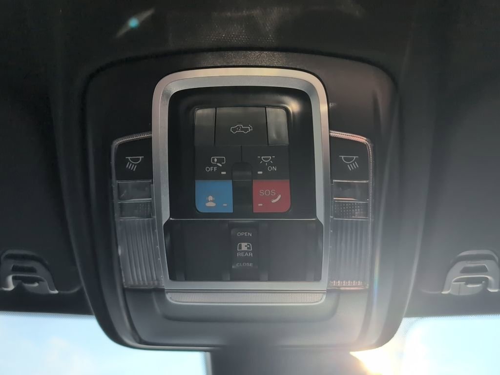 New 2026 RAM 1500 4x4 Crew Cab image 64