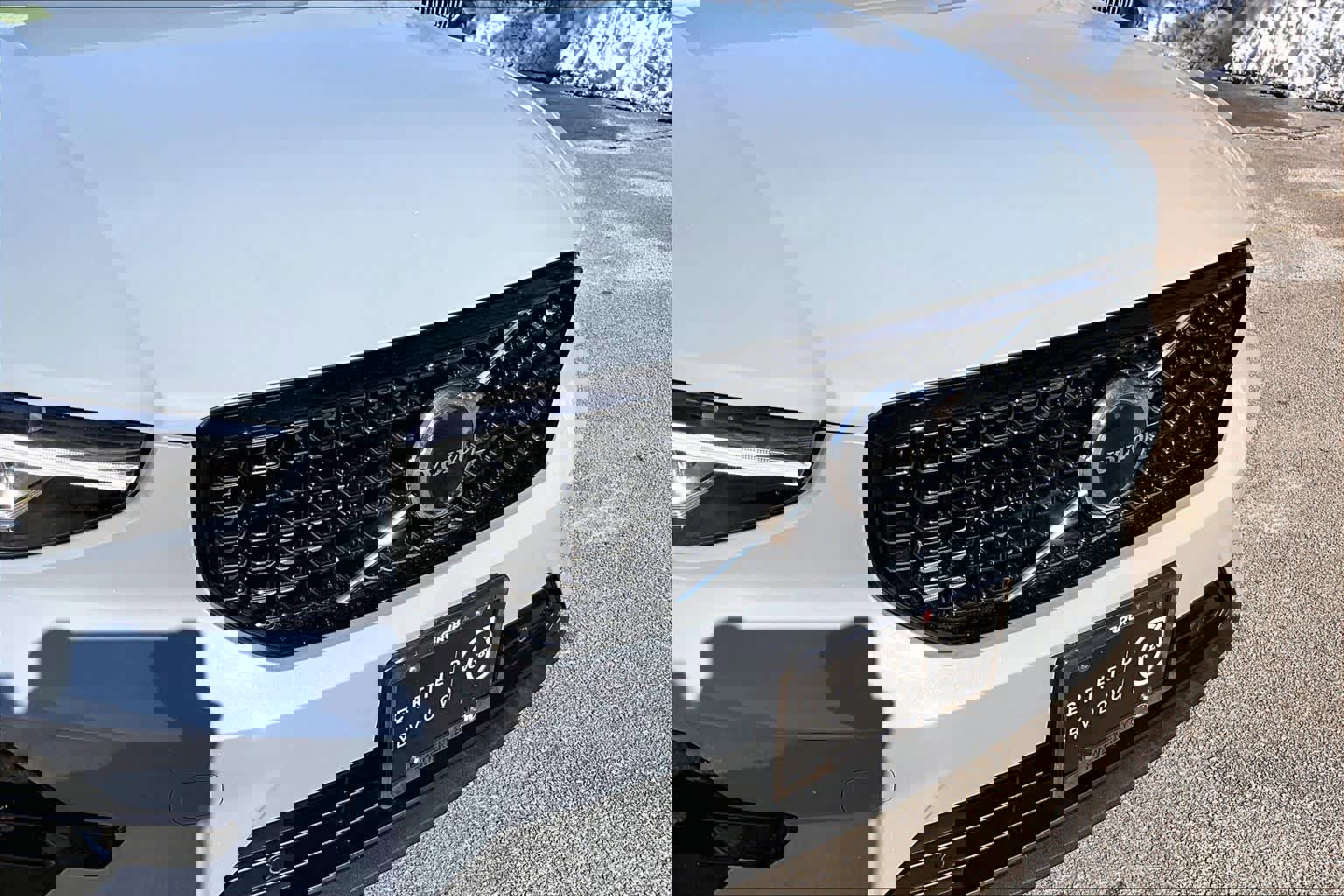 Used 2024 Volvo XC40 B5 Plus w/ Protection Package Premier image 30