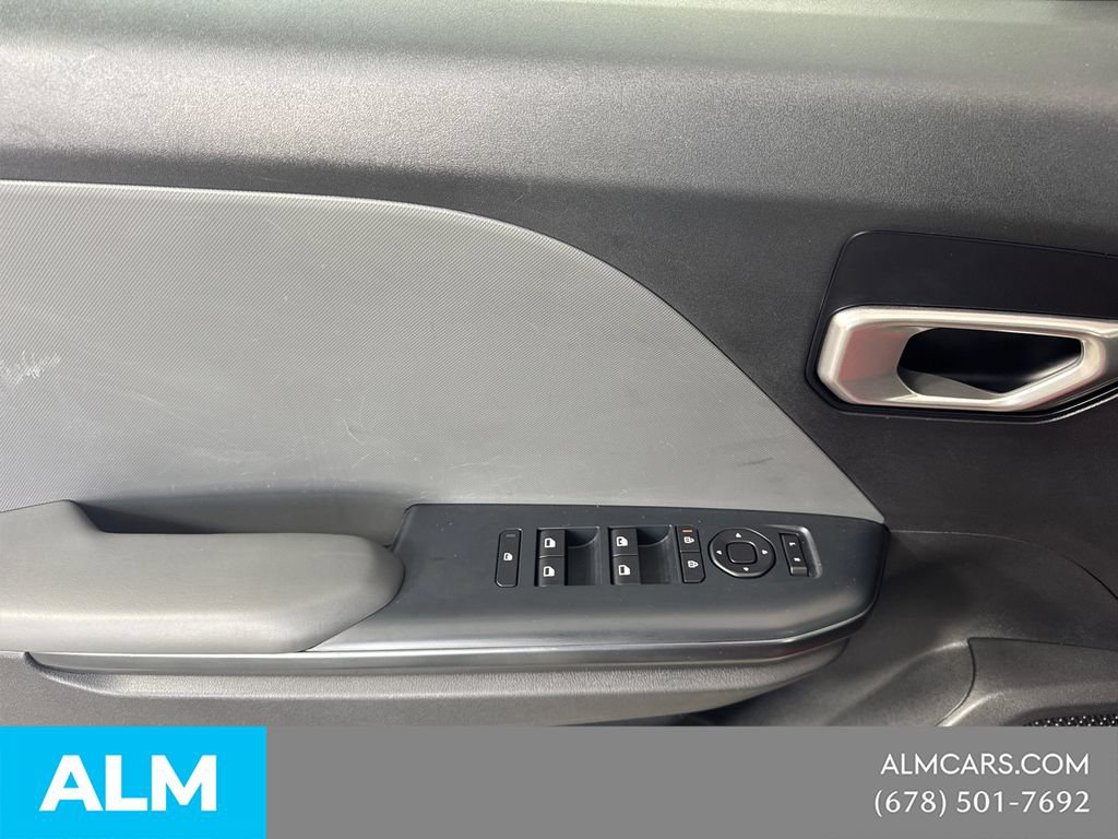 Used 2025 Kia K4 FWD image 13
