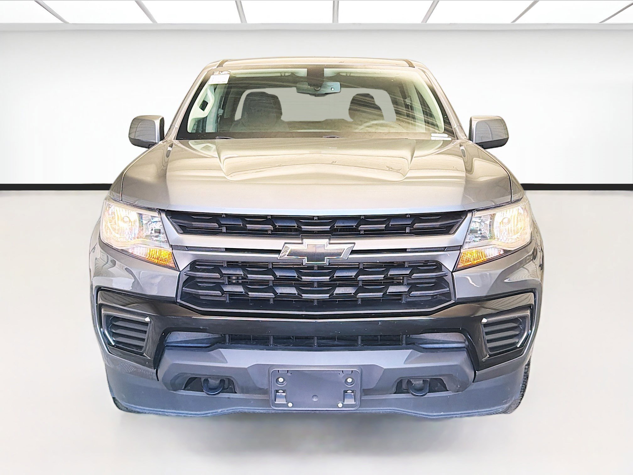 Used 2022 Chevrolet Colorado LT AWD/4WD image 2