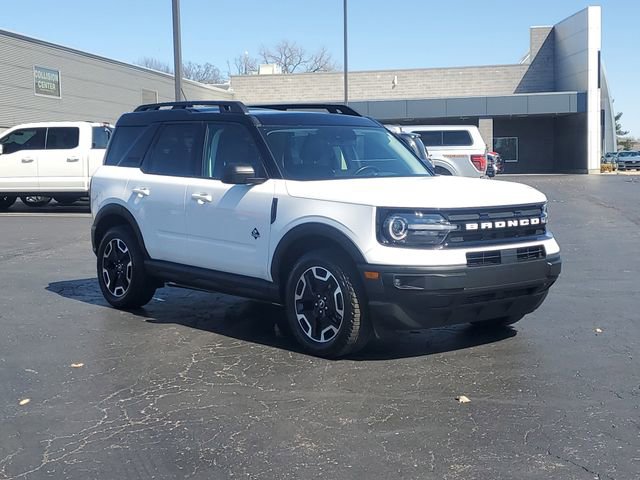 Certified 2024 Ford Bronco Sport Outer Banks w/ Tech Package AWD/4WD image 2