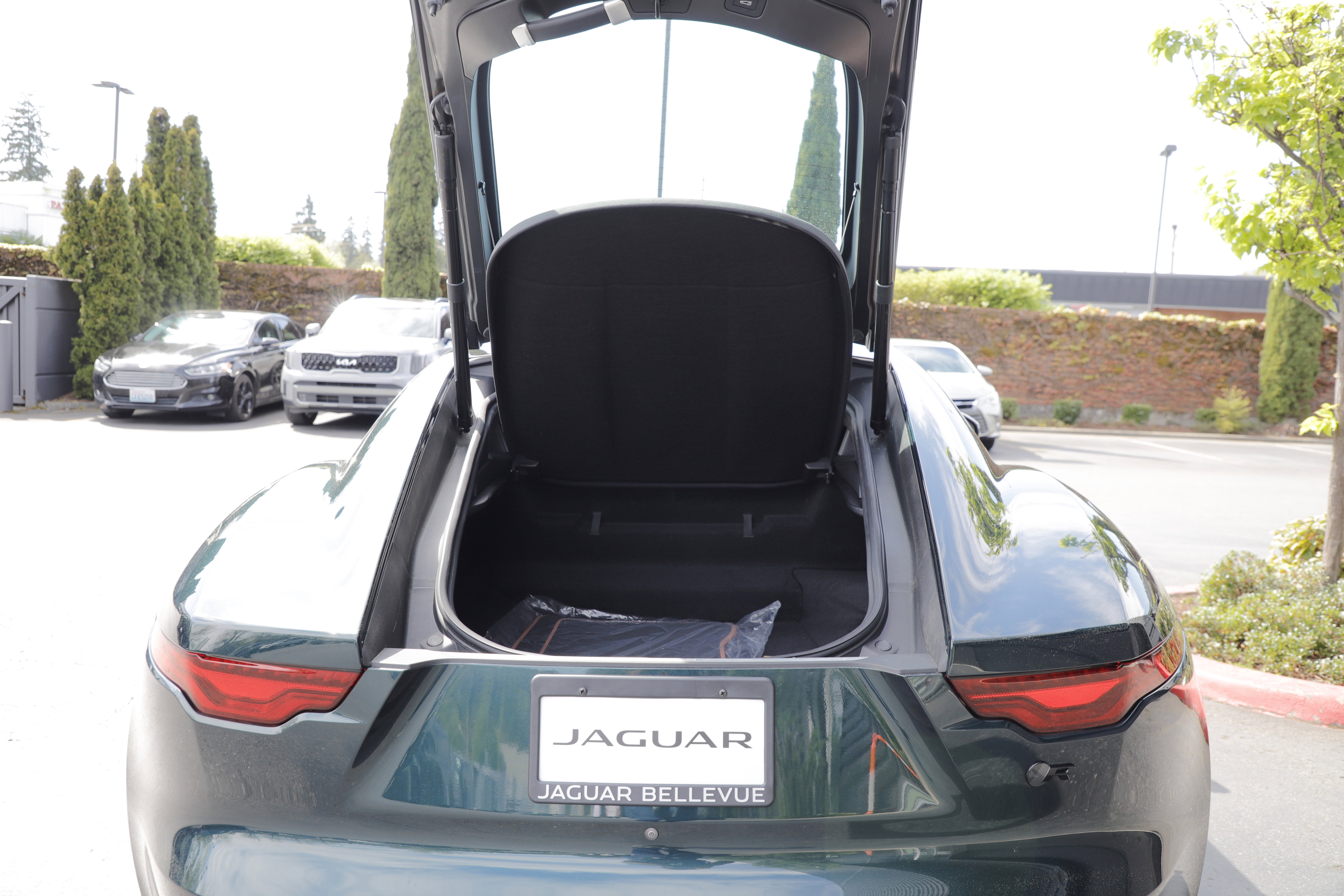New 2024 Jaguar F-TYPE R AWD/4WD image 15