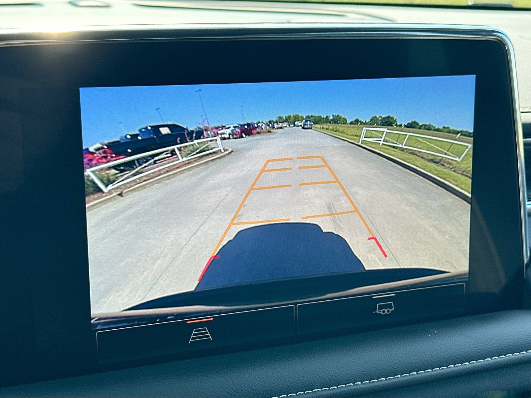 Used 2024 GMC Yukon SLT AWD/4WD image 17