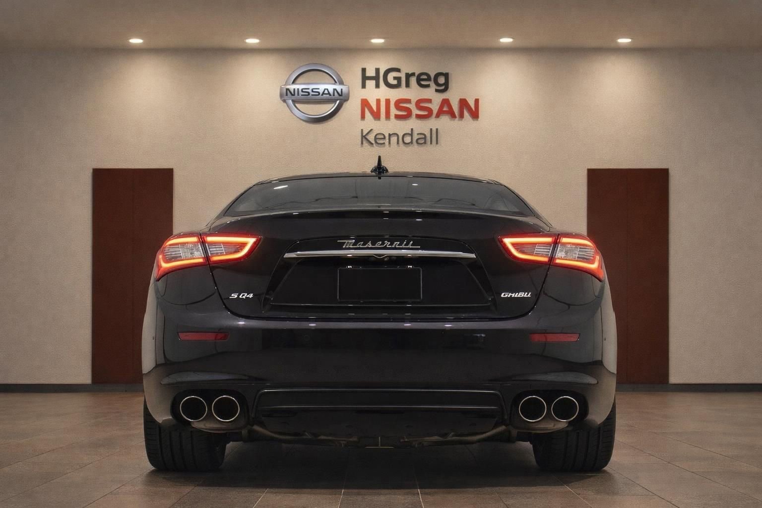 Used 2017 Maserati Ghibli S Q4 AWD/4WD image 5