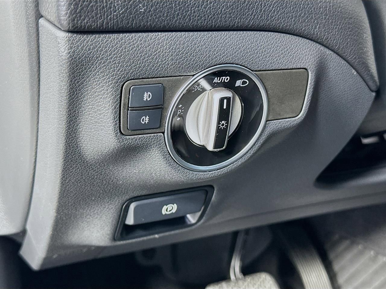 Used 2019 Mercedes-Benz GLA 250 4MATIC image 36