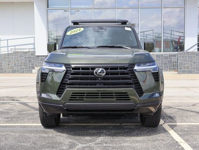 Used 2024 Lexus GX 550 w/ Accessory Package (2T) AWD/4WD image 3