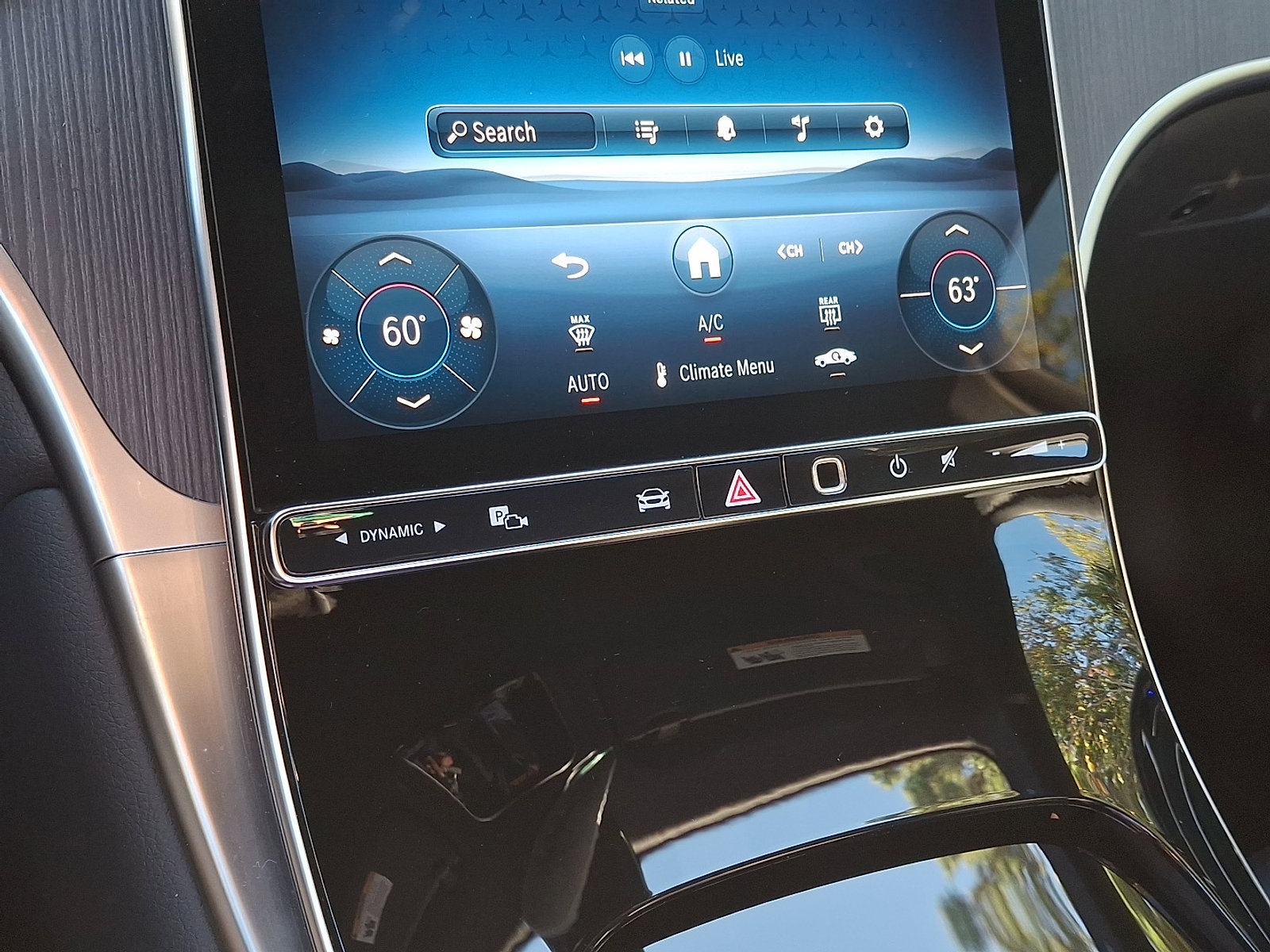 Certified 2025 Mercedes-Benz GLC 300 4MATIC image 15