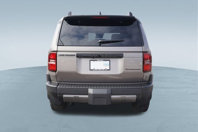 Used 2025 Toyota Land Cruiser w/ Premium Package image 8