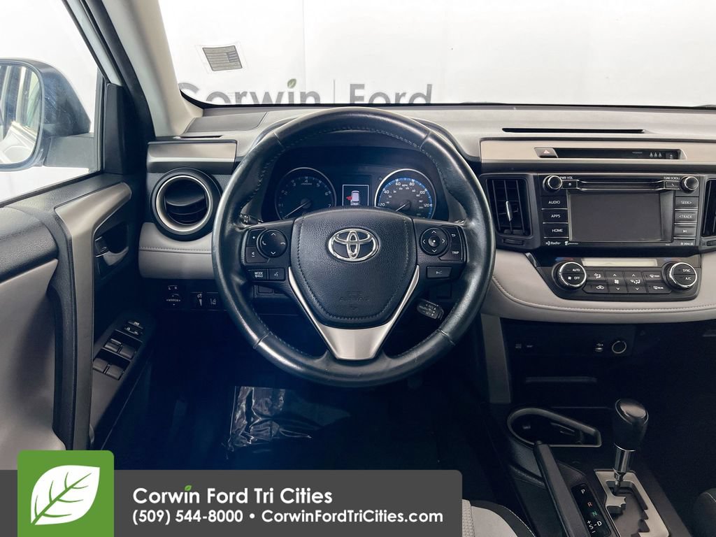 Used 2017 Toyota RAV4 XLE FWD image 25
