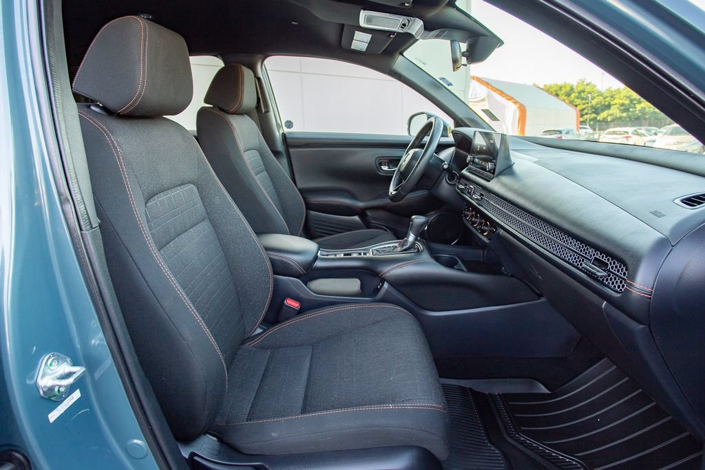 Certified 2024 Honda HR-V Sport image 19