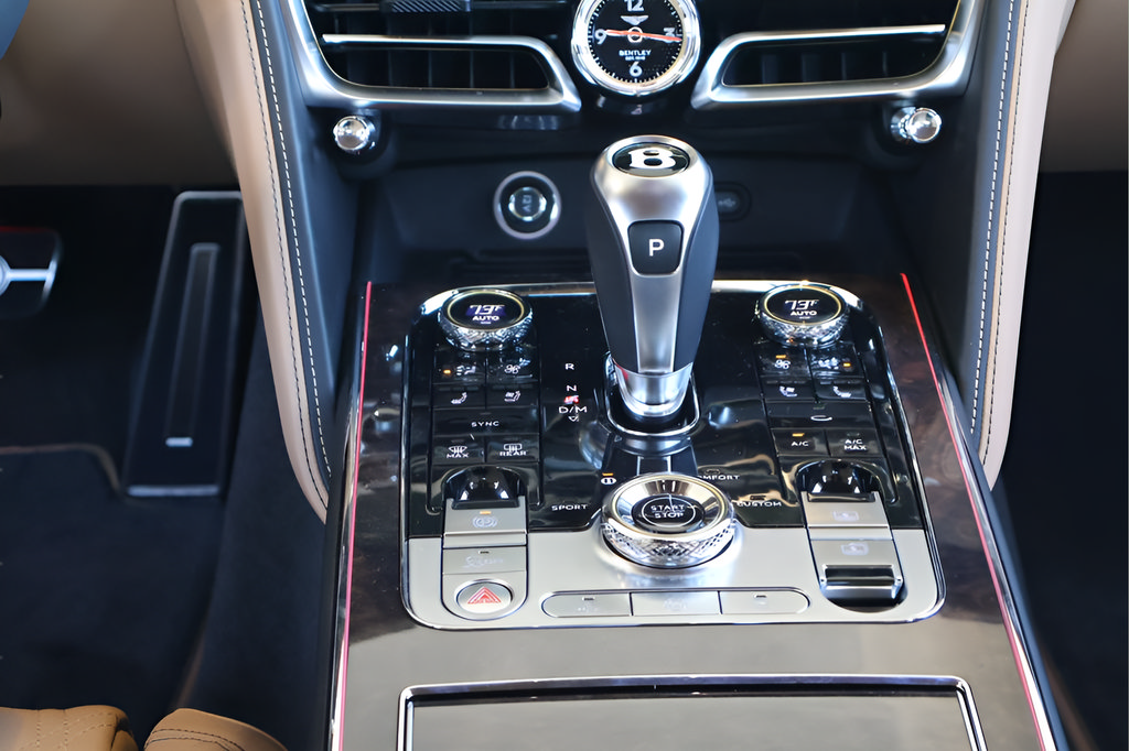 New 2026 Bentley Flying Spur Plug-In Hybrid AWD/4WD image 18