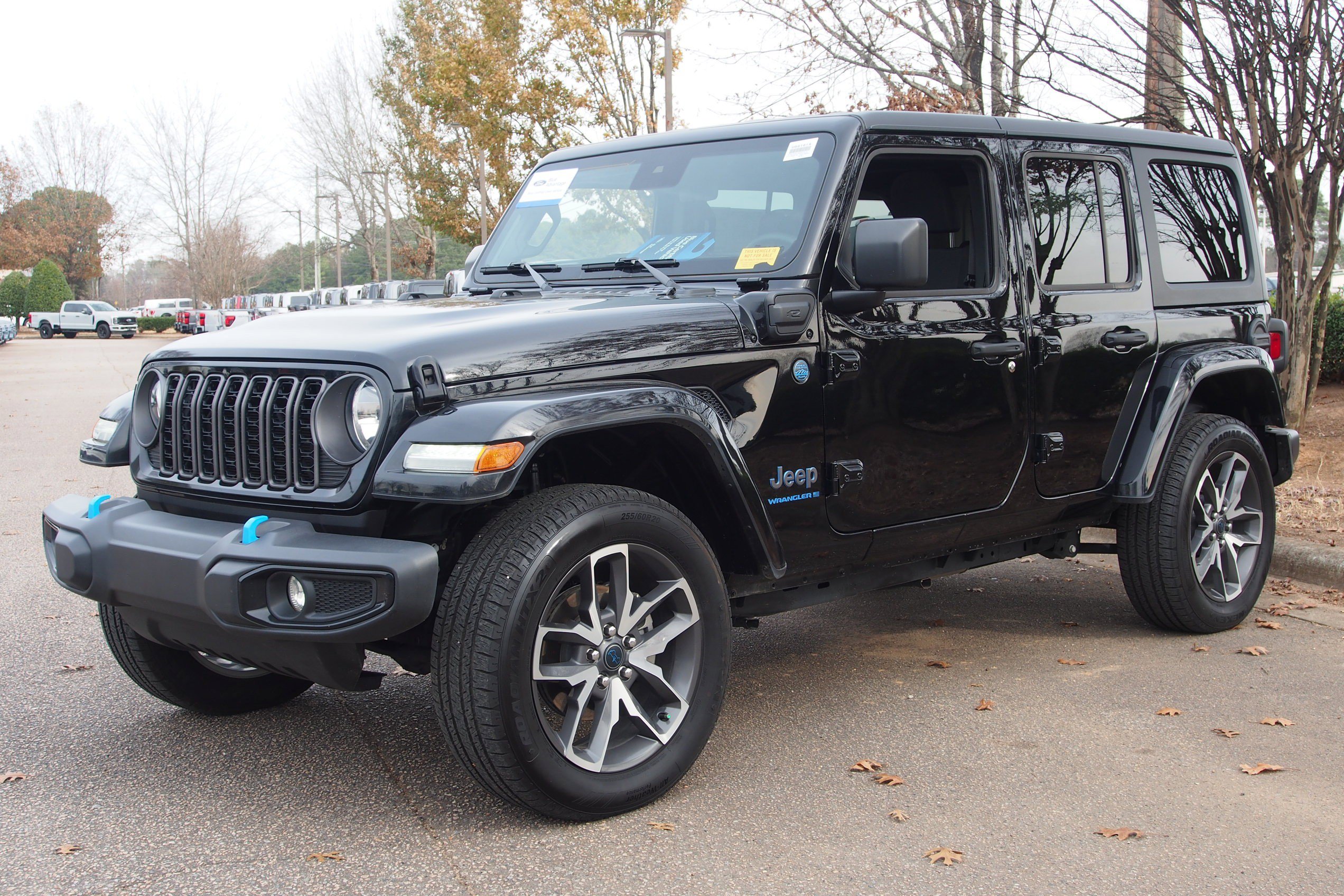 Used 2024 Jeep Wrangler Sport S w/ Convenience Group image 3