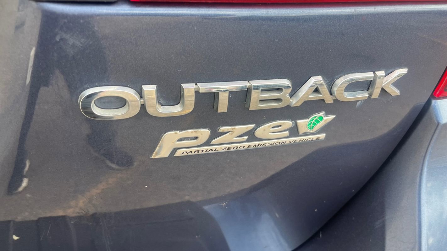 Used 2017 Subaru Outback 2.5i Premium AWD/4WD image 13