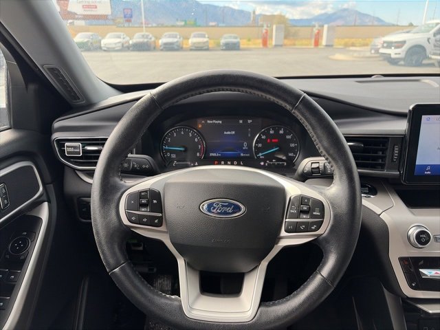 Used 2023 Ford Explorer XLT w/ Equipment Group 202A image 9