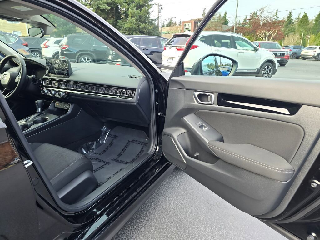 Certified 2024 Honda Civic EX image 13