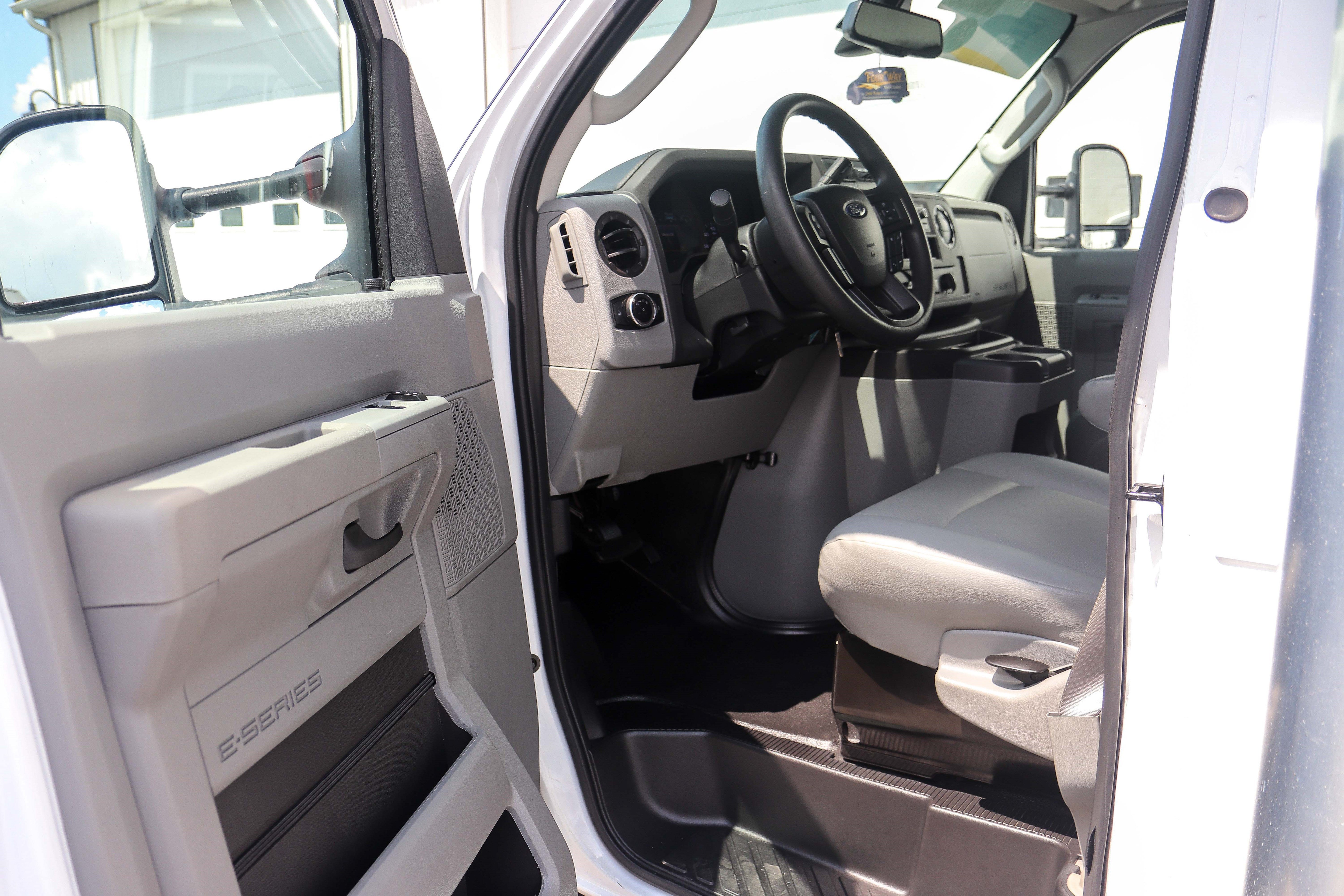 Used 2024 Ford E-450 and Econoline 450 Super Duty w/ Driver's Safety Package RWD image 14