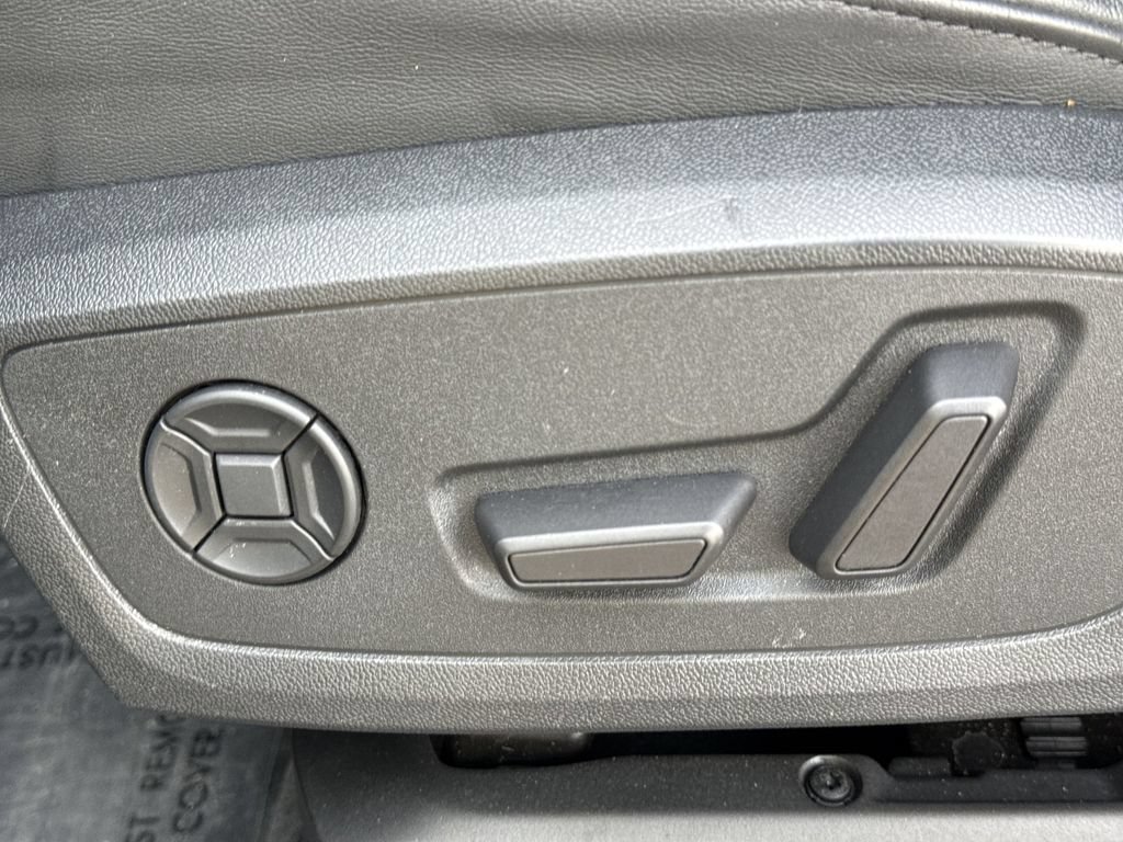 Used 2022 Audi Q3 2.0T Premium w/ Convenience Package AWD/4WD image 14