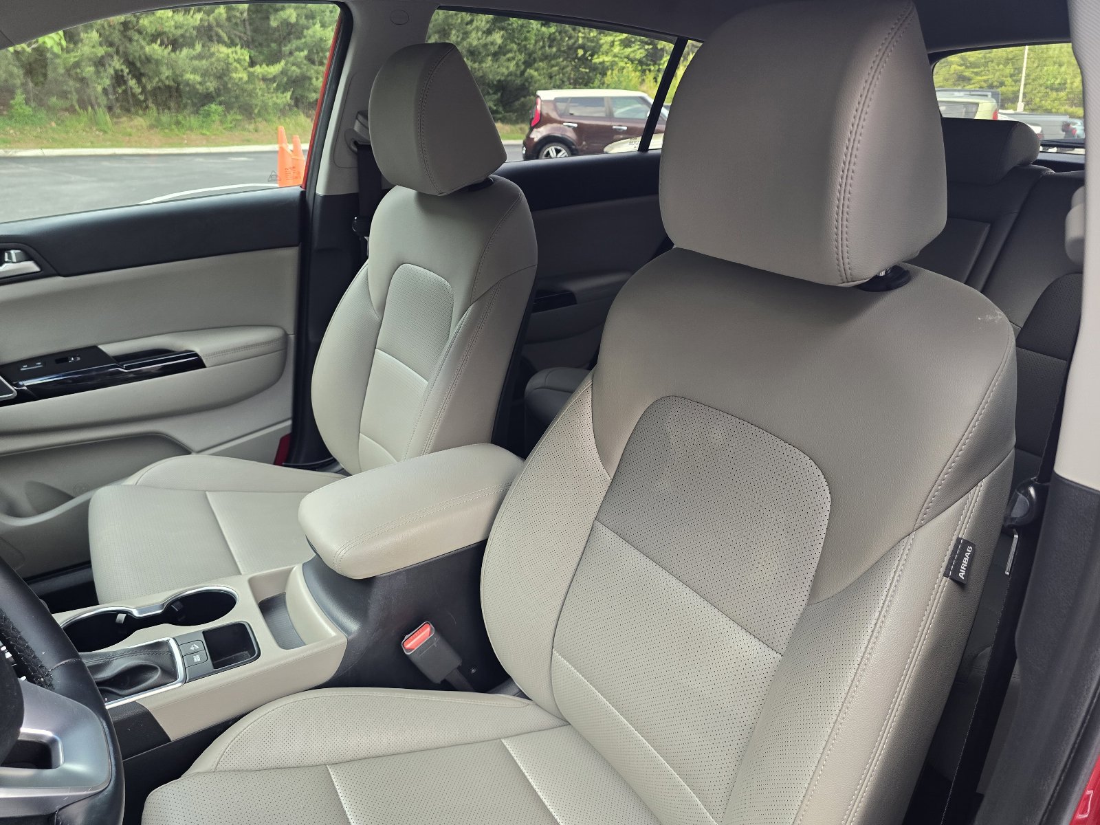 Used 2021 Kia Sportage EX FWD image 12