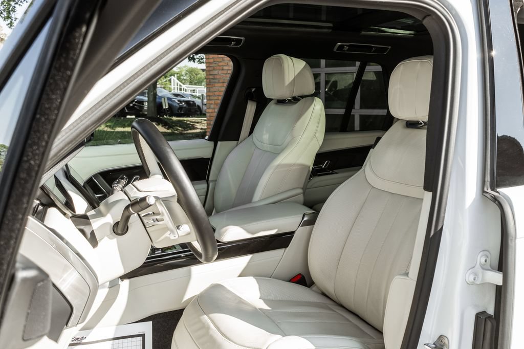 Used 2023 Land Rover Range Rover SE AWD/4WD image 6