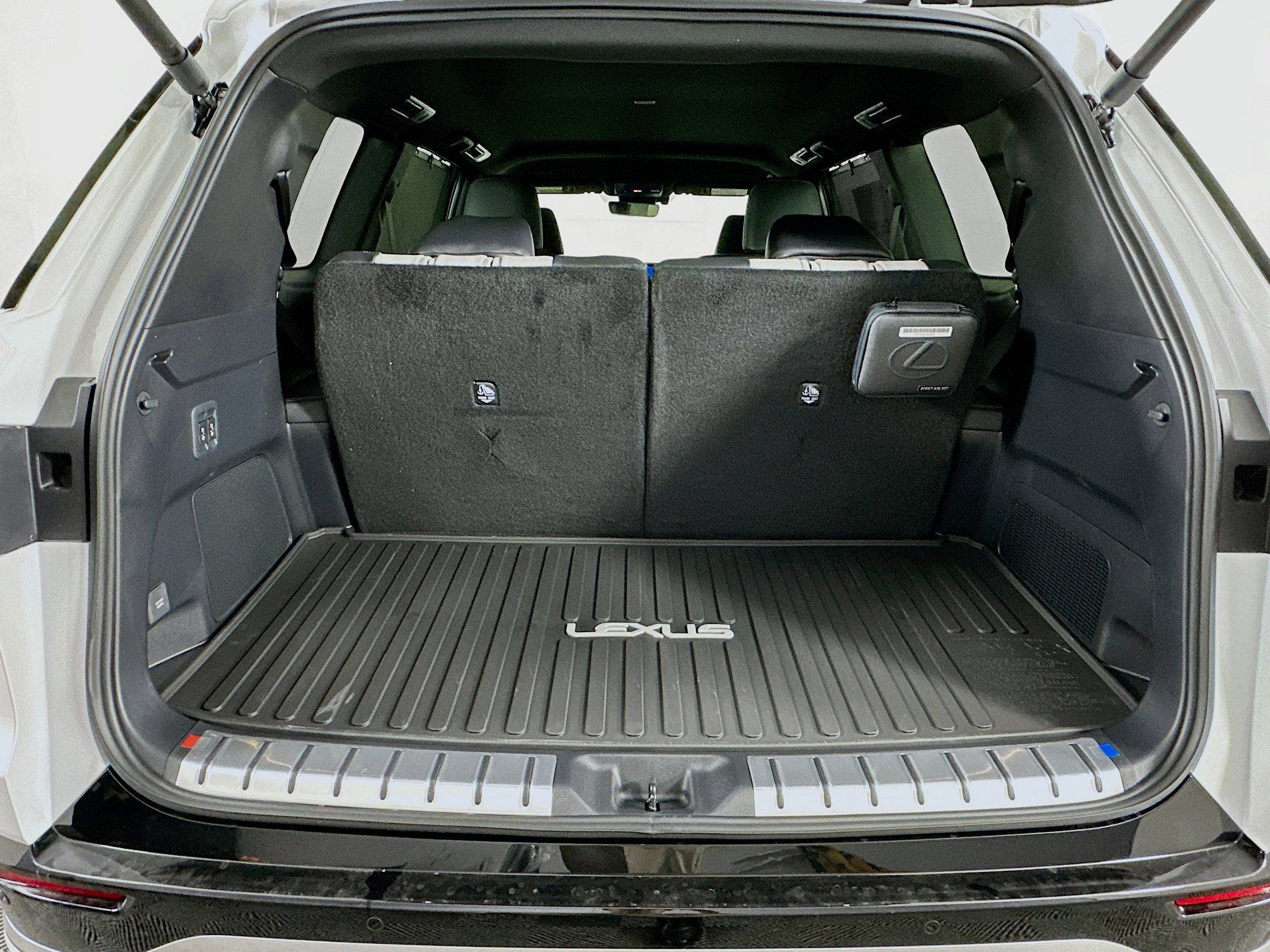 New 2026 Lexus TX 500h AWD image 29