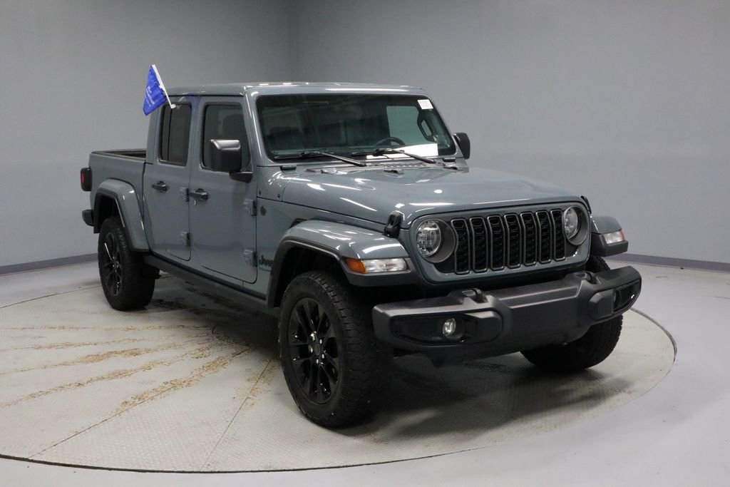Used 2024 Jeep Gladiator Sport
