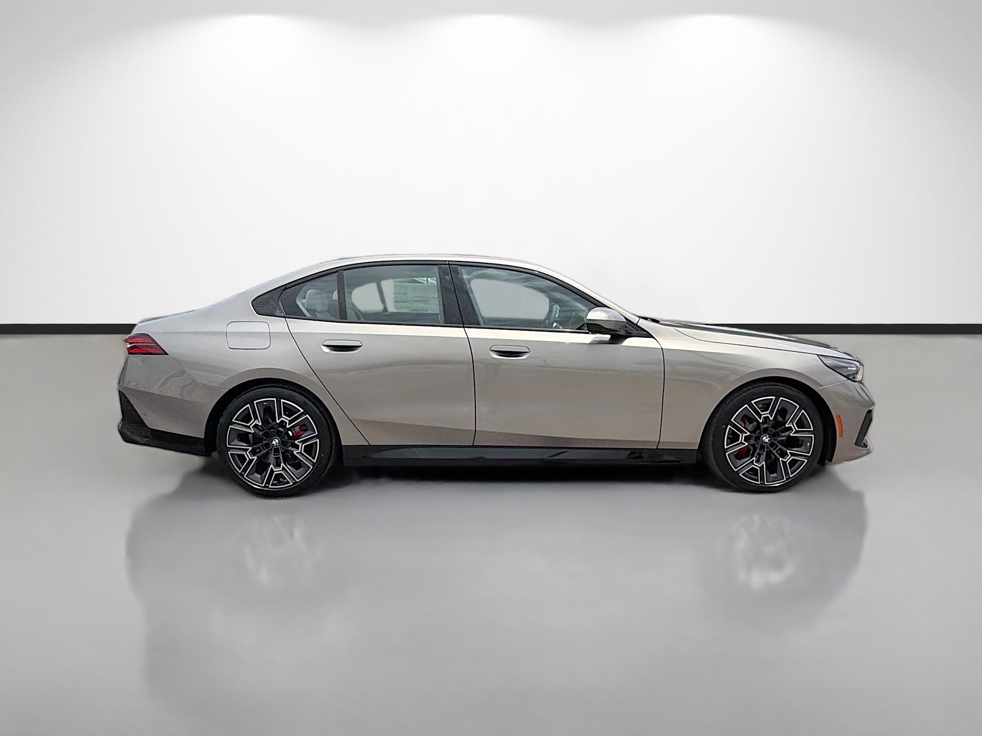 New 2027 BMW 530i w/ M Sport Package RWD image 2