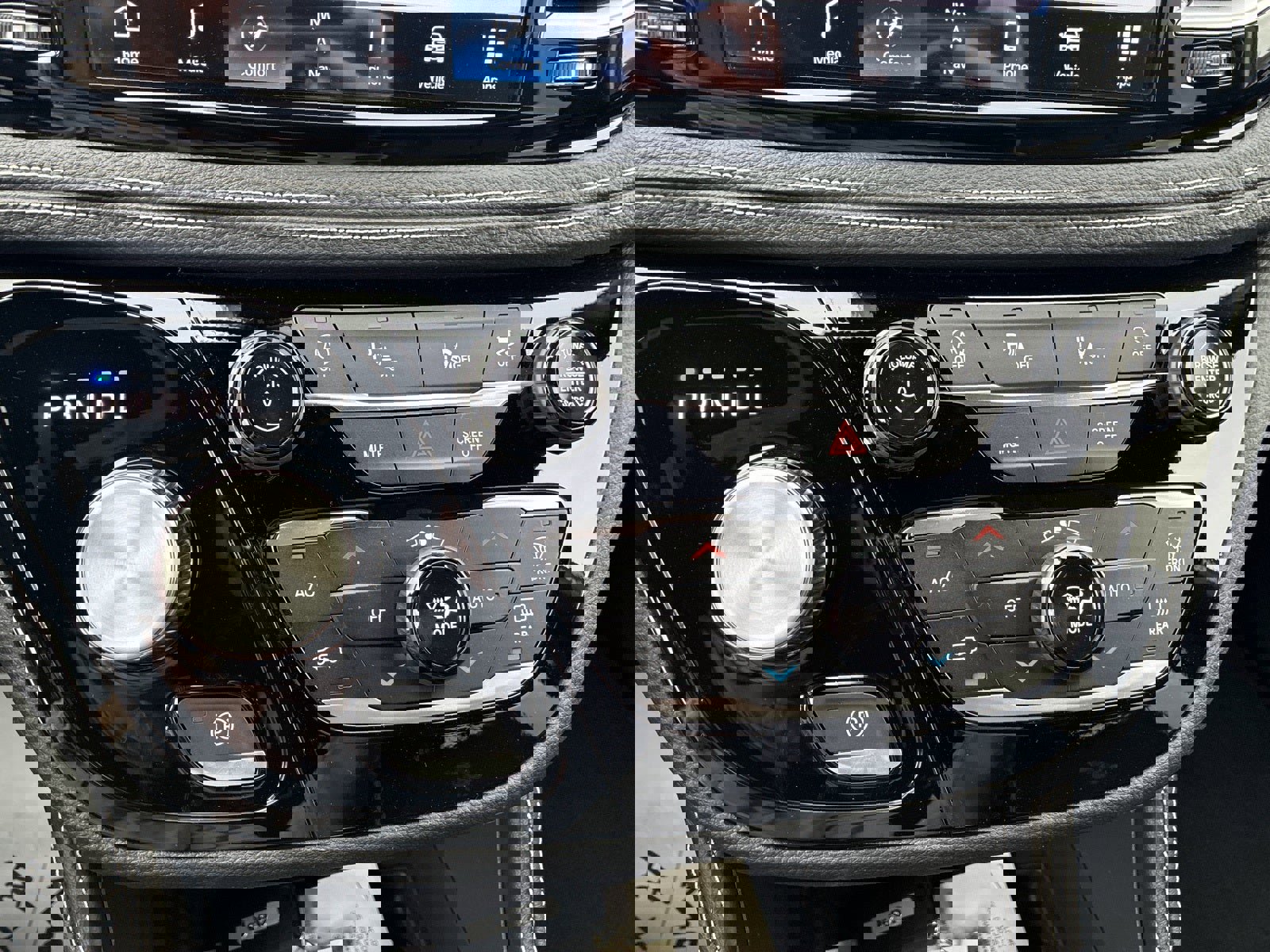 New 2026 Chrysler Pacifica Limited w/ Uconnect Theater Family Group image 25