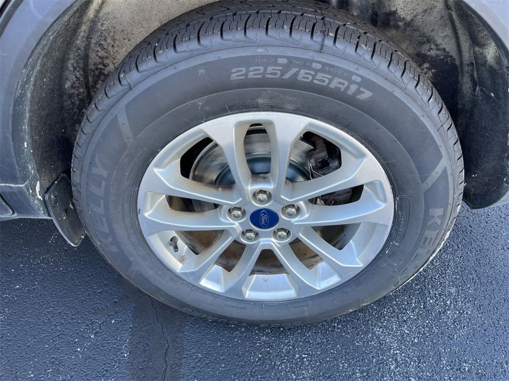 Used 2021 Ford Escape SE image 30