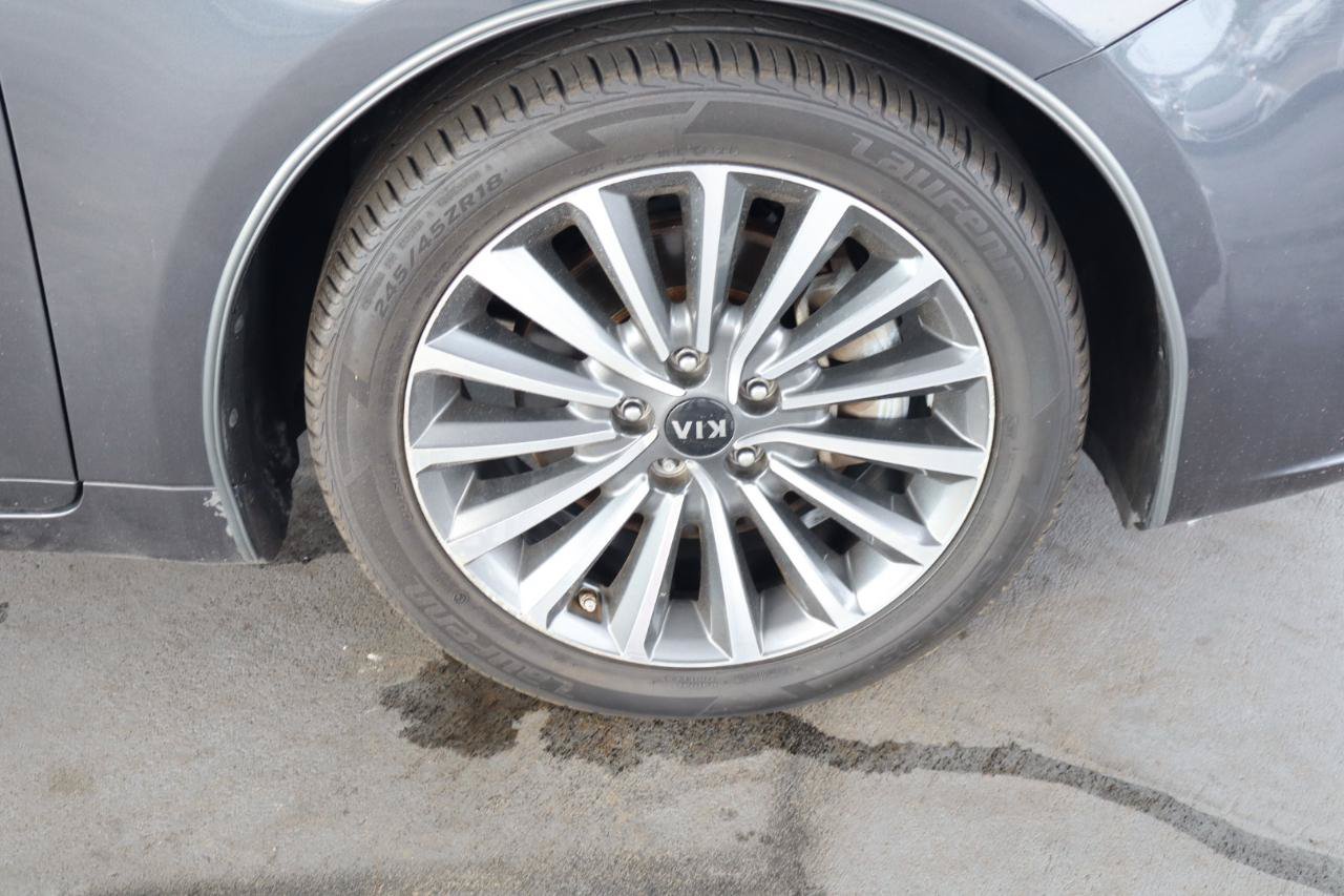 Used 2017 Kia Cadenza Technology FWD image 40
