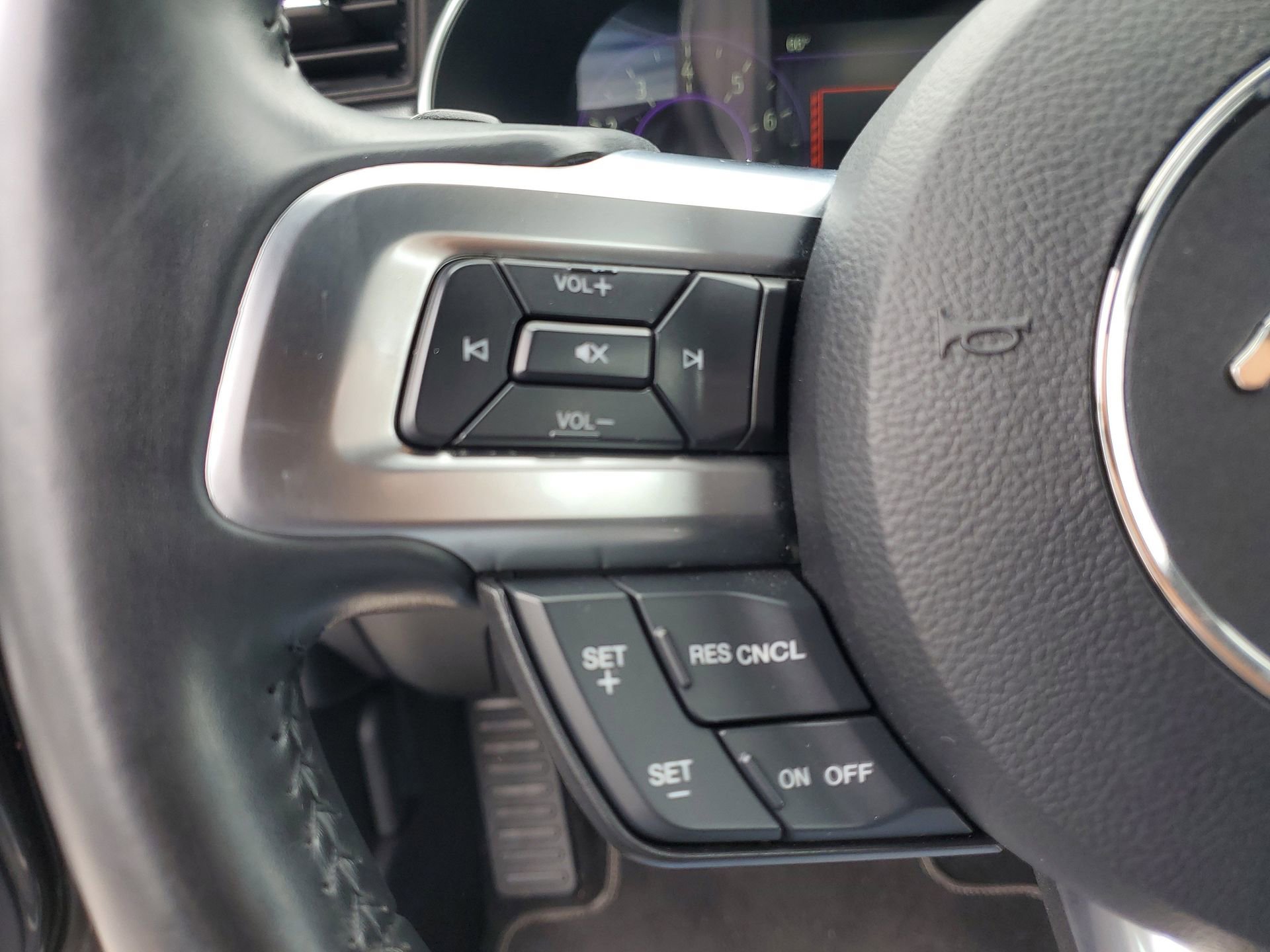 Used 2019 Ford Mustang GT Premium w/ Equipment Group 401A image 18