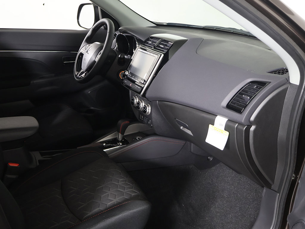 New 2027 Mitsubishi Outlander Sport LE AWD/4WD image 20