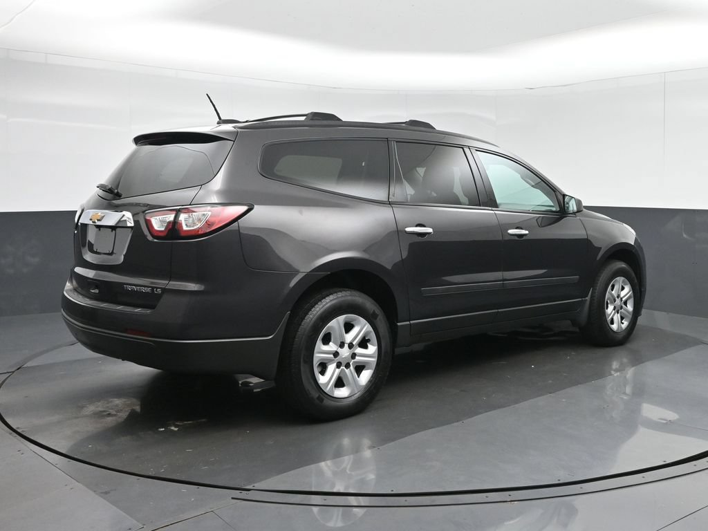 Used 2016 Chevrolet Traverse LS FWD image 7