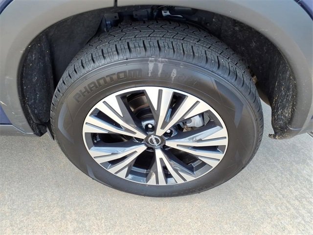 Used 2023 Nissan Rogue SV image 19