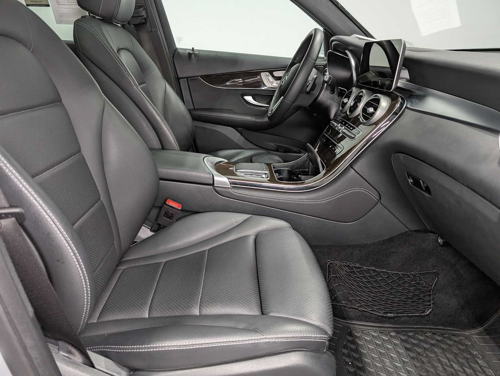 Certified 2020 Mercedes-Benz GLC 300 4MATIC image 38
