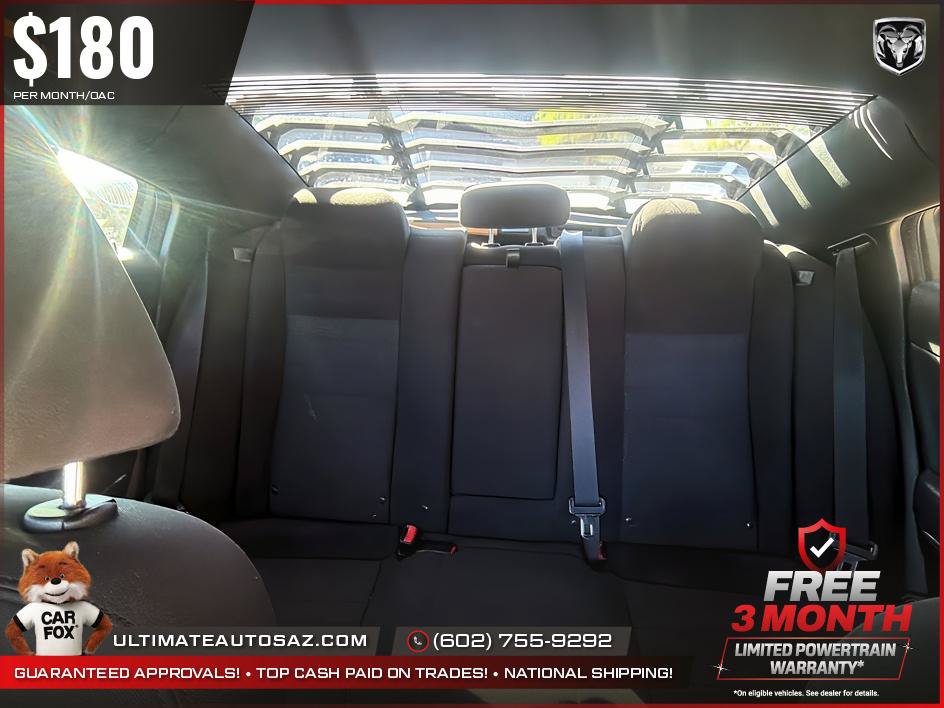 Used 2014 Dodge Charger SE RWD image 5