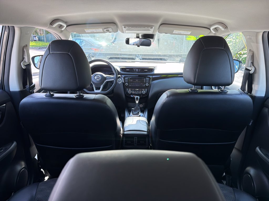 Used 2022 Nissan Rogue Sport SV w/ Technology Package AWD/4WD image 34
