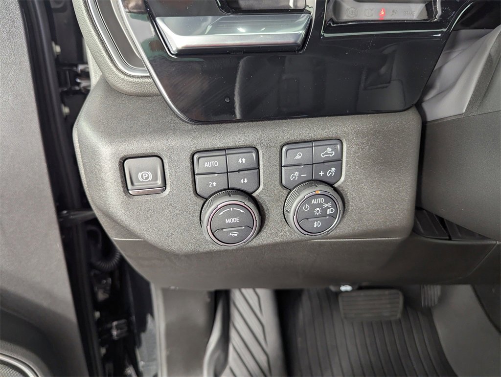 Used 2026 Chevrolet Silverado 1500 LTZ image 17