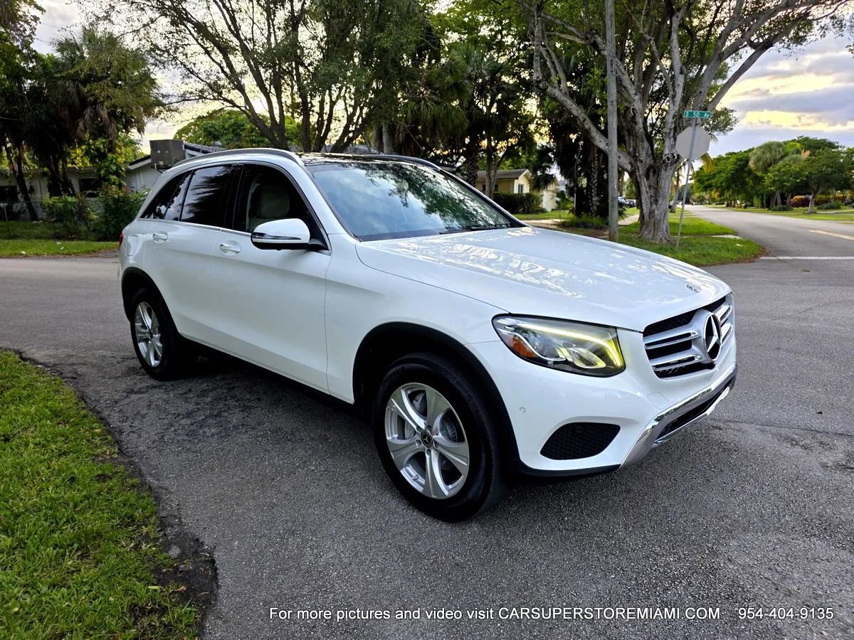 Used 2018 Mercedes-Benz GLC 300 w/ Premium Package image 15