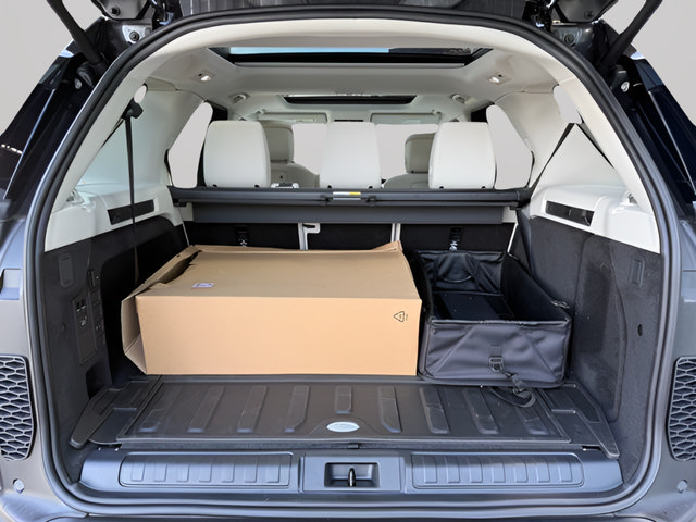 Certified 2025 Land Rover Discovery S AWD/4WD image 30