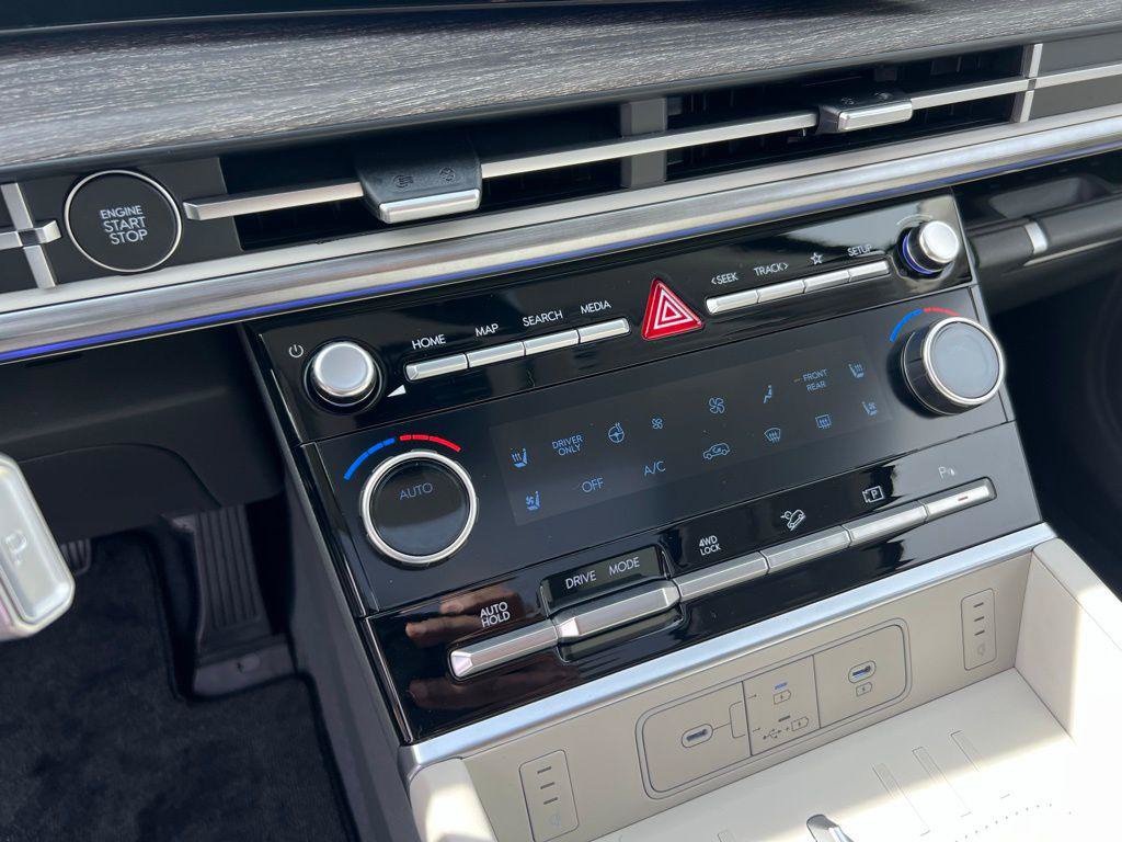 New 2026 Hyundai Santa Fe Calligraphy AWD/4WD image 26