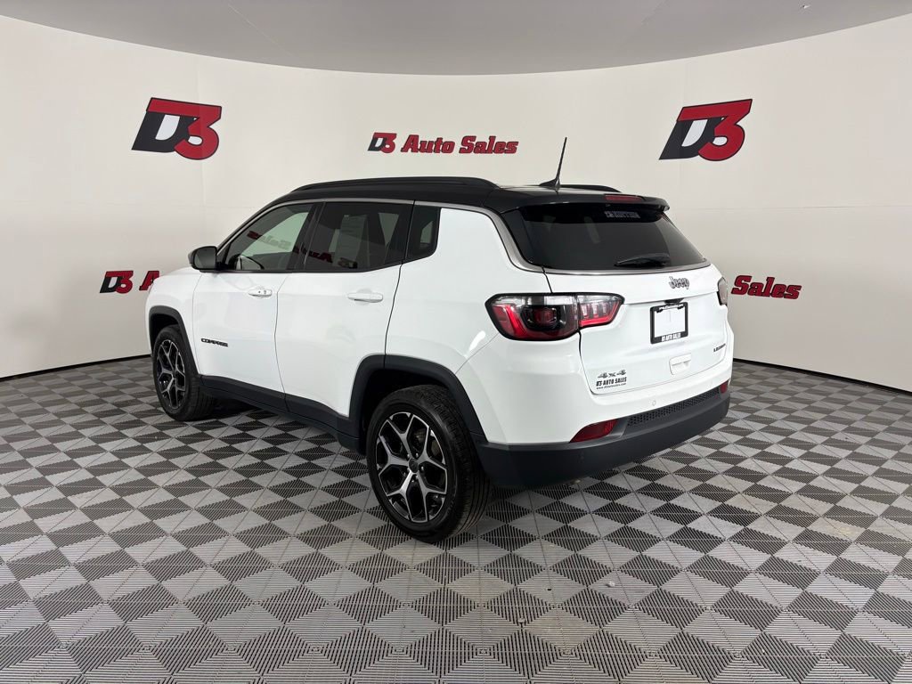 Used 2025 Jeep Compass Limited AWD/4WD image 5