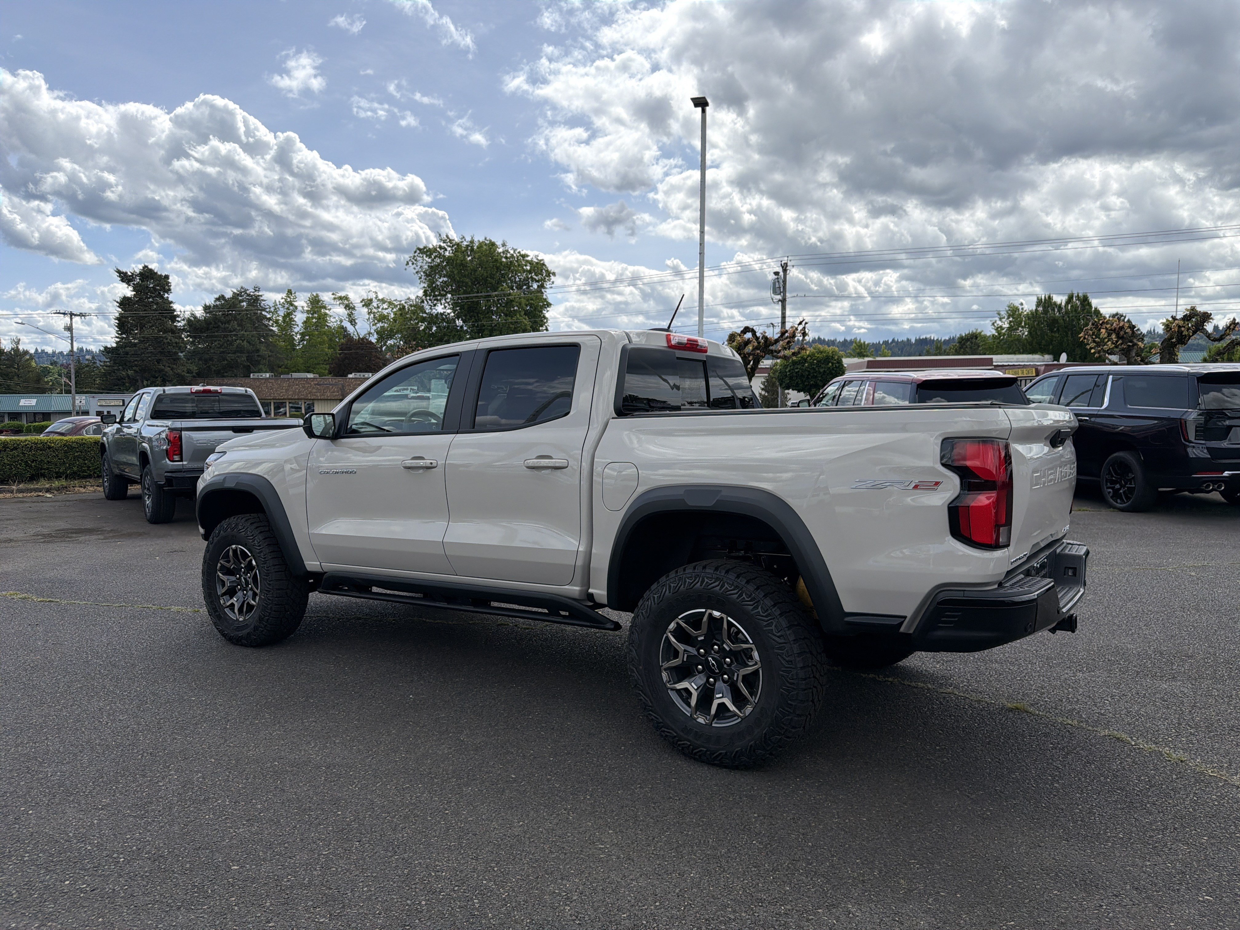 New 2026 Chevrolet Colorado ZR2 w/ Off-Road Front Bumper Package AWD/4WD image 3