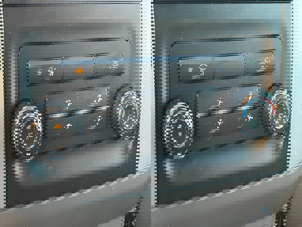 Certified 2021 Nissan Frontier SV w/ SV Utility Package image 21