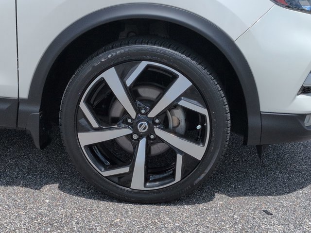 Used 2022 Nissan Rogue Sport SL w/ Premium Package AWD/4WD image 12