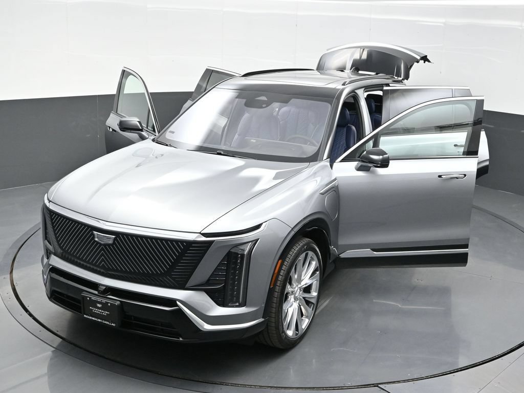 New 2026 Cadillac Vistiq Premium Luxury w/ LPO, Floor Liner Package AWD/4WD image 35