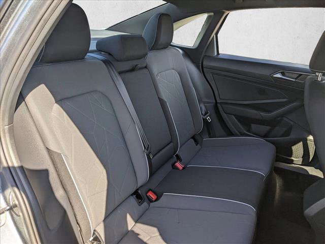 Used 2025 Volkswagen Jetta Sport image 18