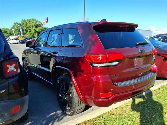 Used 2021 Jeep Grand Cherokee Laredo X AWD/4WD image 6