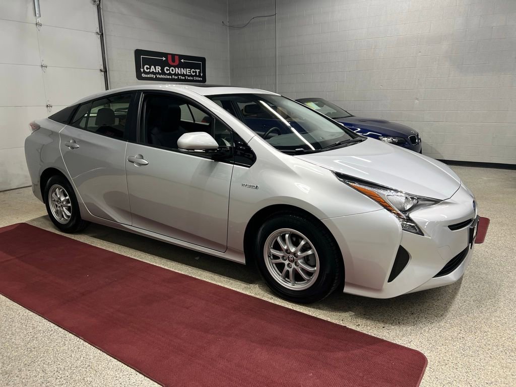Used 2017 Toyota Prius Four w/ Advanced Technology Package image 9