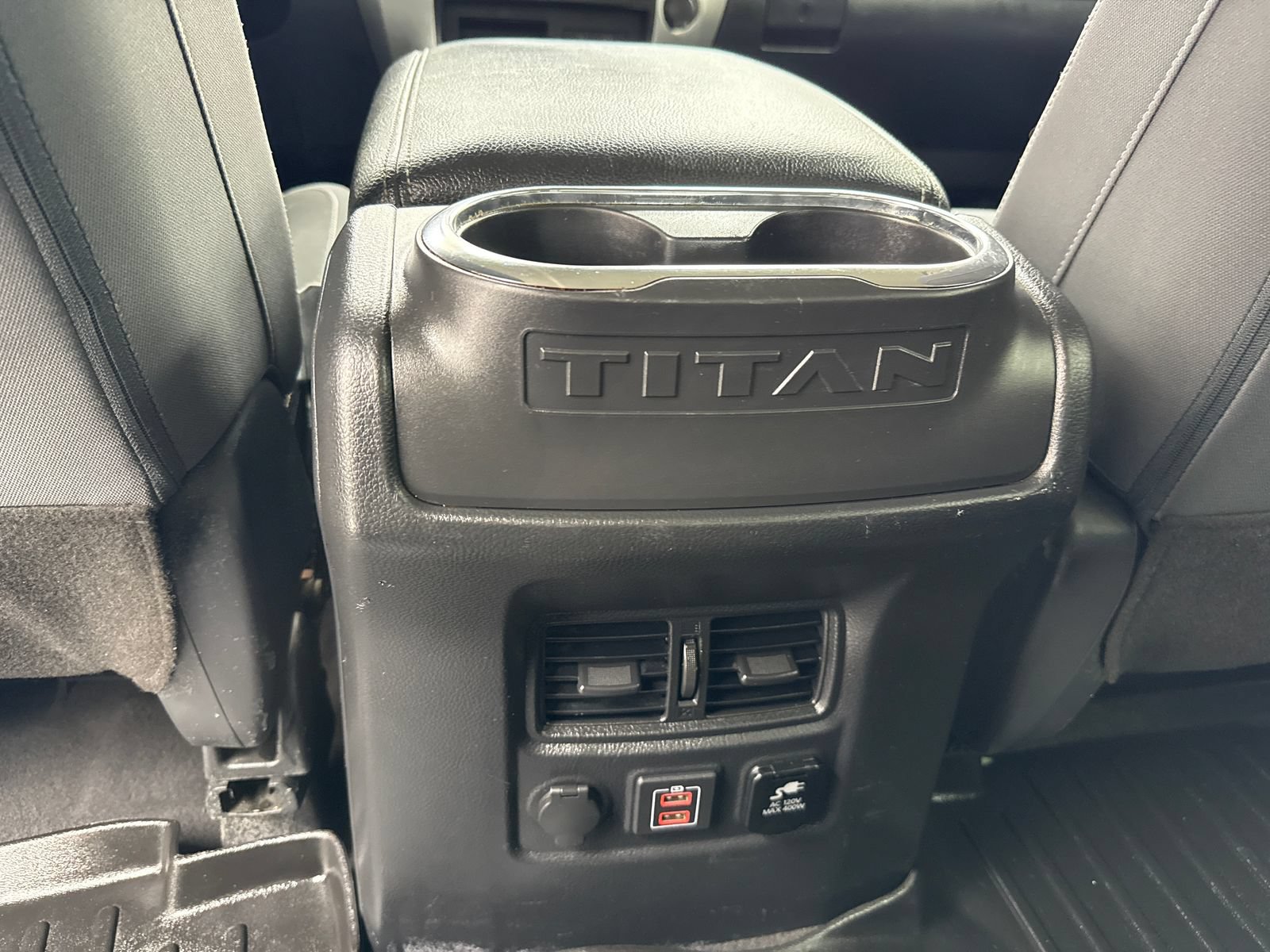 Used 2021 Nissan Titan SV w/ SV Convenience Package RWD image 38