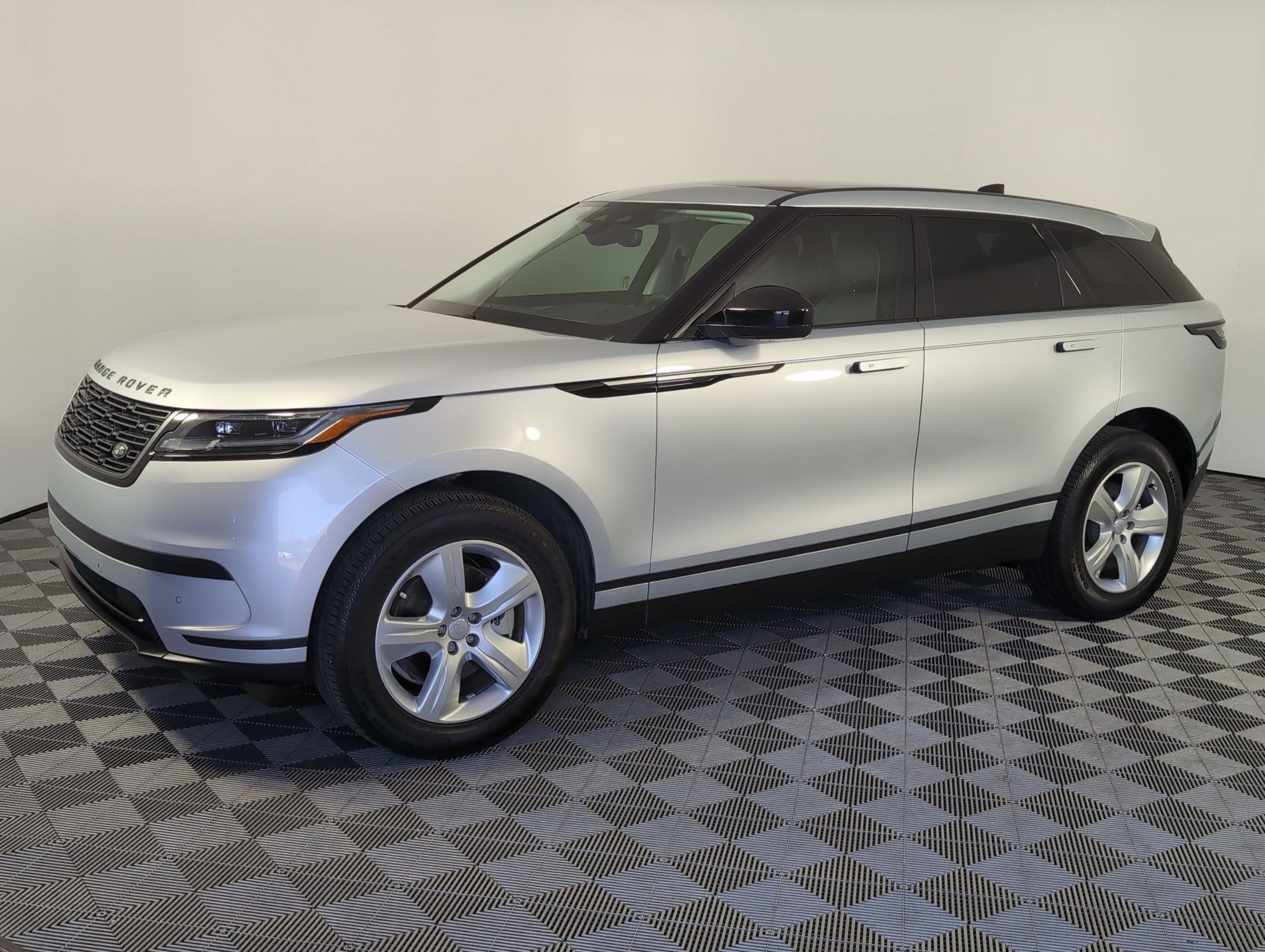 Used 2025 Land Rover Range Rover Velar S